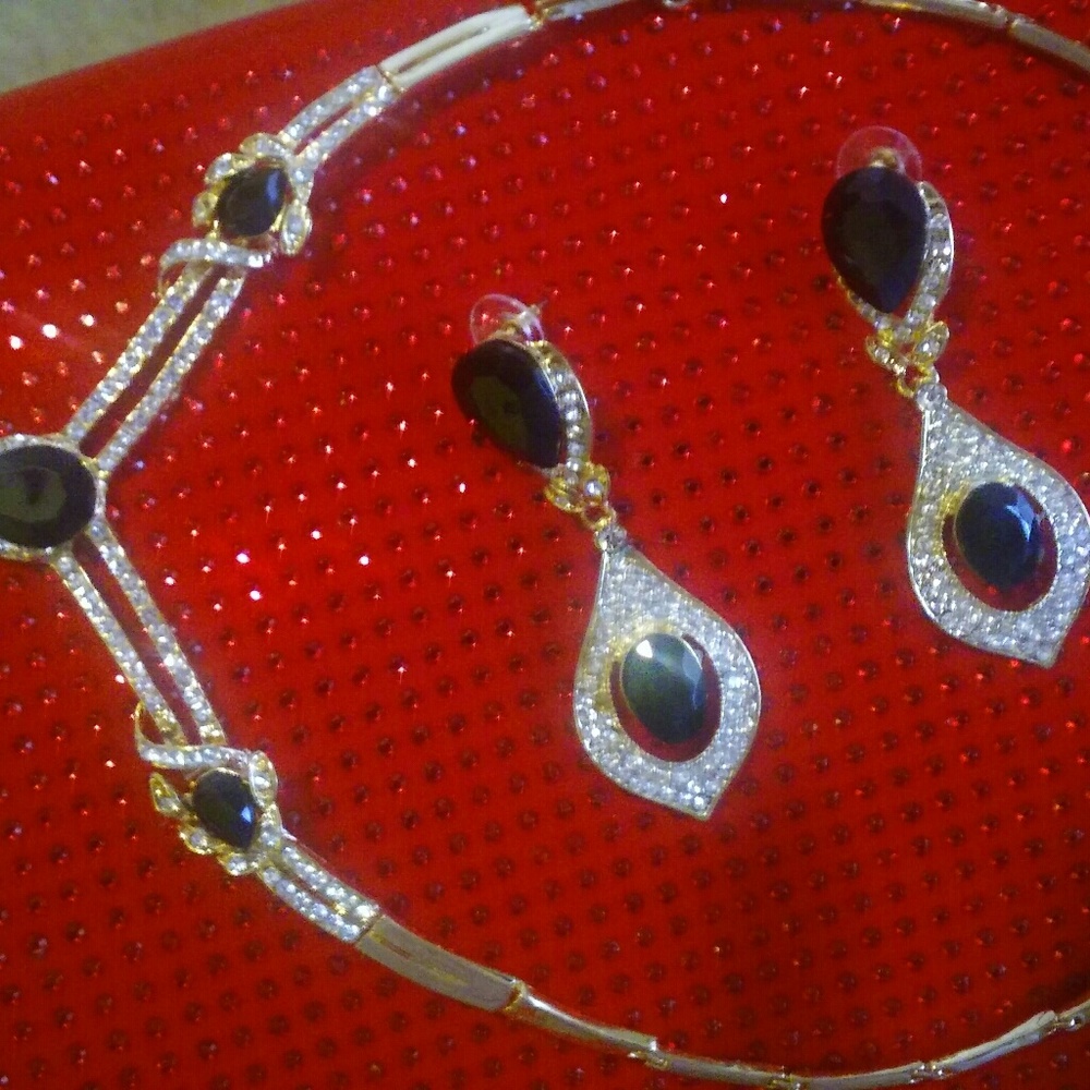 Jewellery - Picture 3 of 3